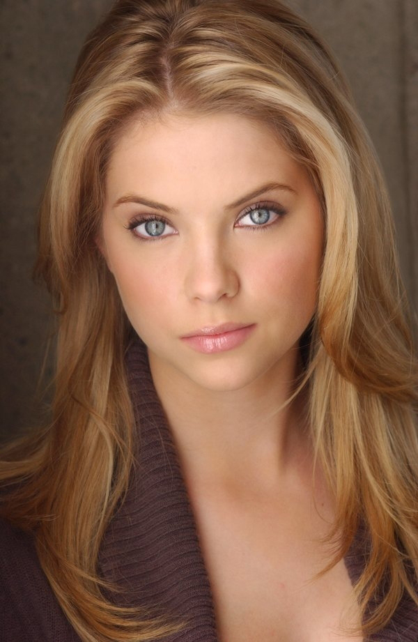 Ashley - 8
