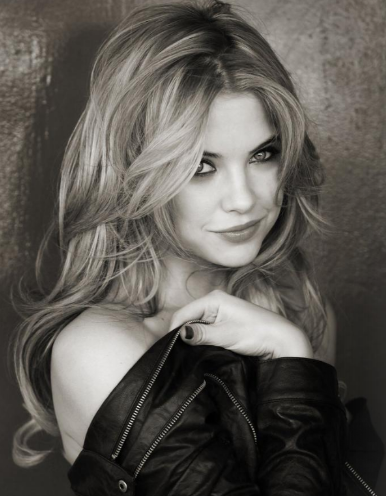 Ashley - 16